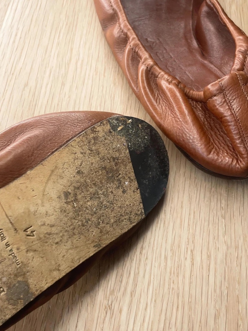 Burberry Tan Brown Leather Ballet Flats with Gold Buckle - Picture 7 of 7